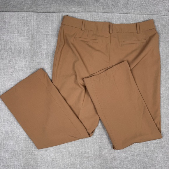 Jones New York – Size 10P Stretch Beige Pants - Picture 2 of 6